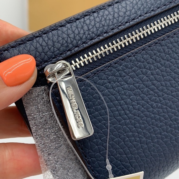 Michael Kors Reed Large Bifold Pebbled Leather Snap Wallet Card Case Navy NWT - Picture 8 of 12